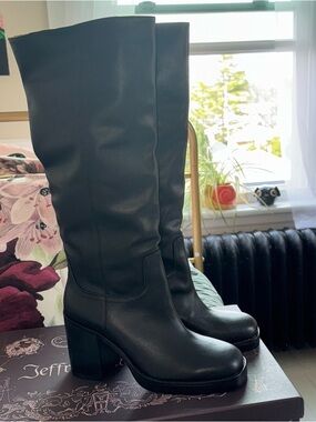 Silent D Porscha knee high leather heeled black boots size 9